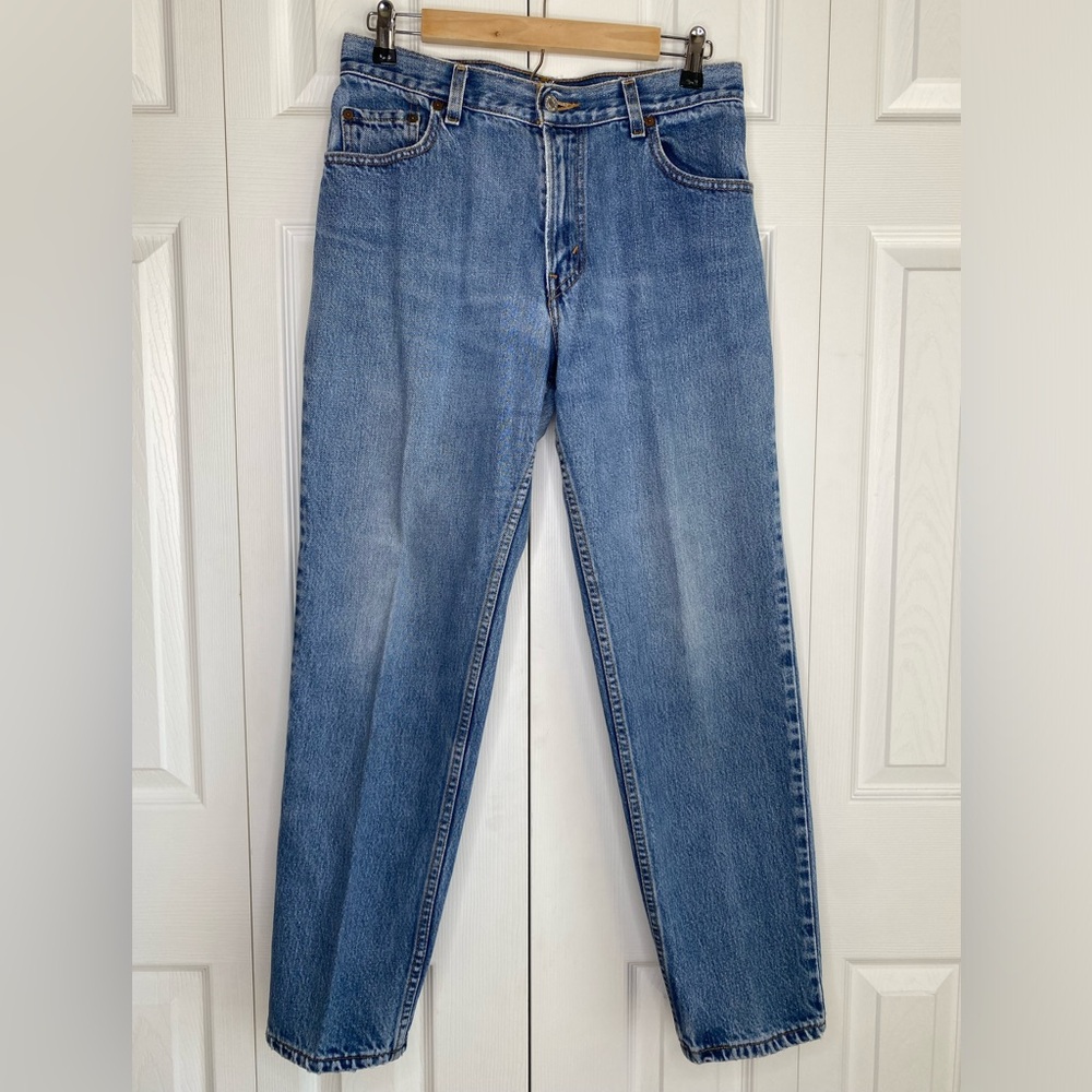 Vintage Levi’s Classic Relaxed 550 Jeans Women’s Tapered Med Blue Denim Wash 10M